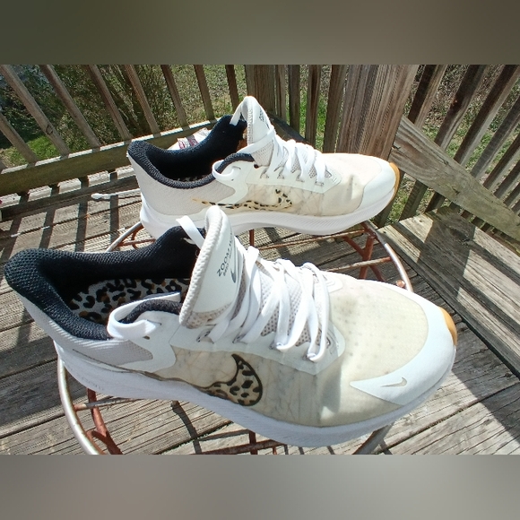 Nike Winflo 8 Premium White Leopard Women's Shoes - Picture 6 of 14